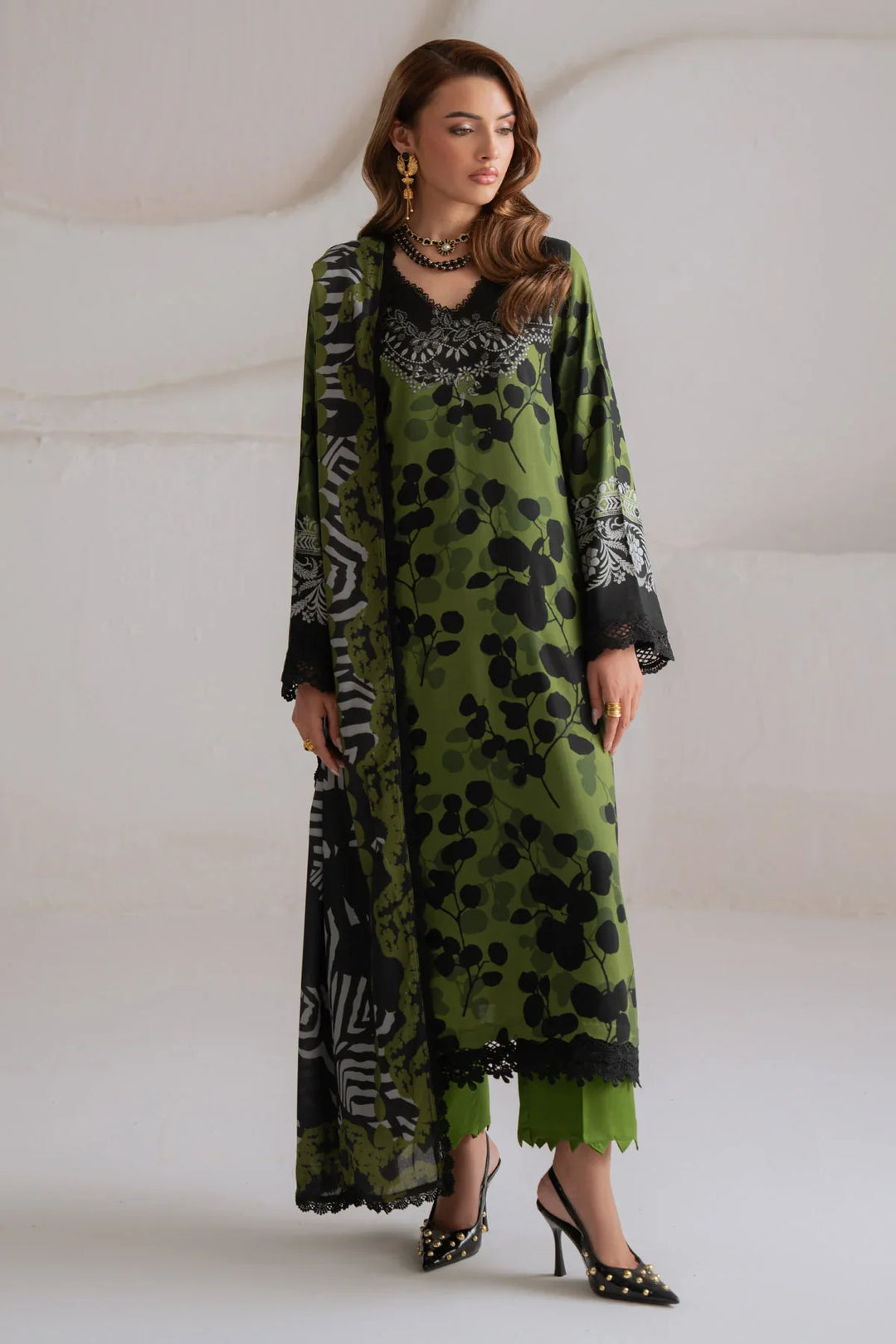 Signature Prints by Nureh Unstitched Printed Viscose 3 Piece Suit NU26UVP SP-219 - Winter Collection