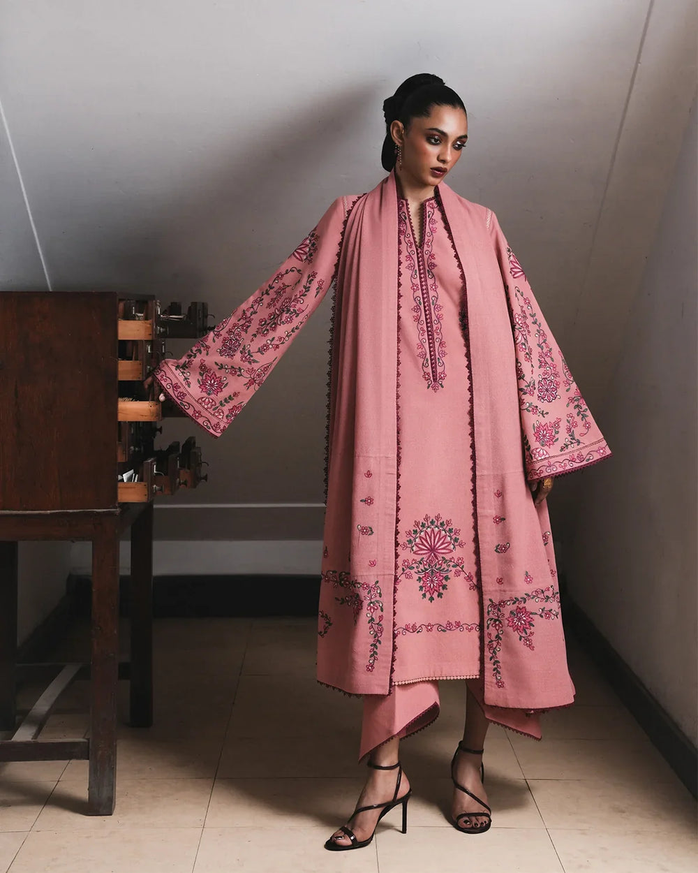 Jugnu by Hussain Rehar Unstitched Embroidered Karandi 3 Piece Suit HR26UJK Dalia - Winter Collection