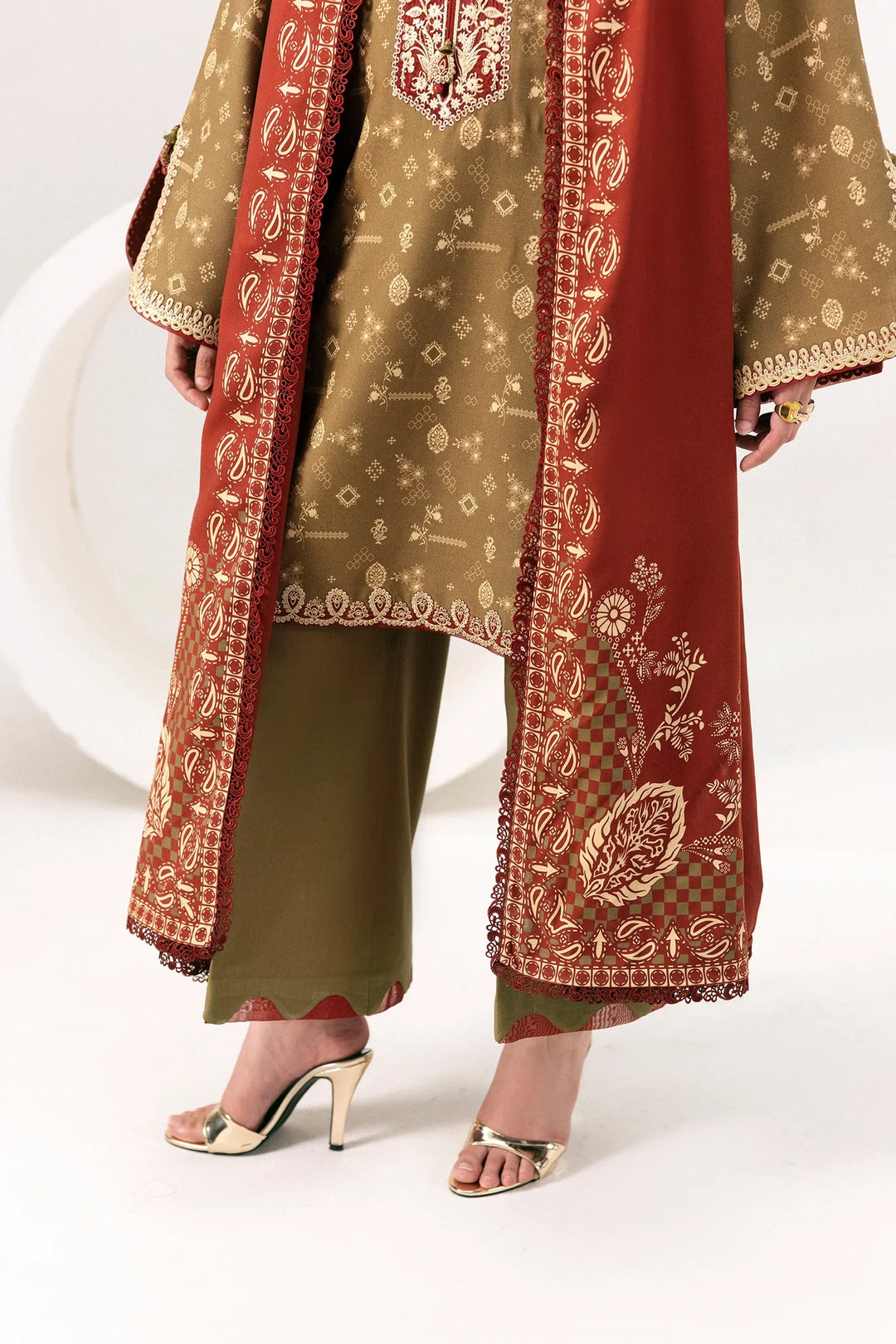 Q prints by Qalamkar Unstitched Embroidered Slub Linen 3 Piece Suit QLK26ULQ Hafsa QPW-10A - Winter Collection