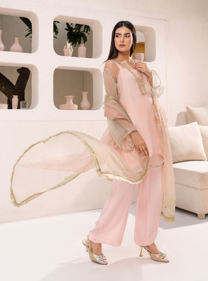 Irtiqa by Anayra Amal RTW Solids Organza 3 Piece Suit Suffuse Festive Collection