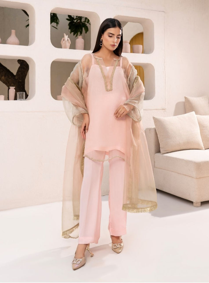 Irtiqa by Anayra Amal RTW Solids Organza 3 Piece Suit Suffuse Festive Collection