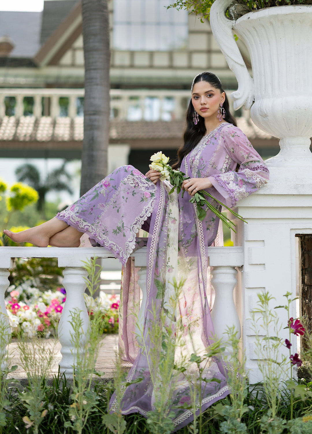 Signature by Elaf Unstitched Embroidered Lawn 3 Piece Suit EL26USLE Bianca ESG-1B - Eid Collection
