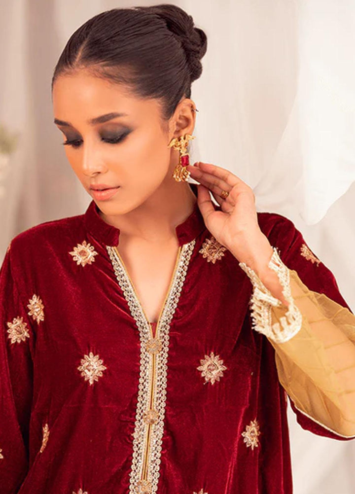 Zaaviay Luxury Pret Embroidered Velvet 2 Piece Suit ZBHM22-09 ADIRAA