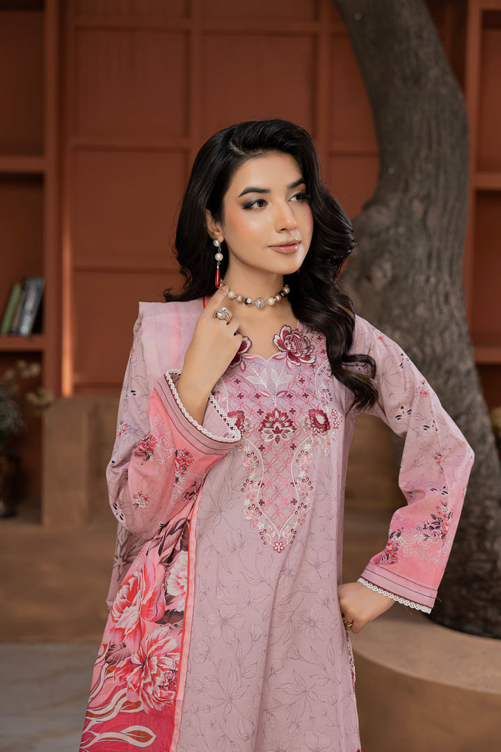 Noore Luxe by Waresha RTW Embroidered Lawn 3 Piece Suit Mehrunisa Bloom Festive Collection