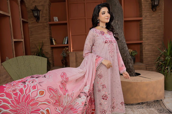 Noore Luxe by Waresha RTW Embroidered Lawn 3 Piece Suit Mehrunisa Bloom Festive Collection