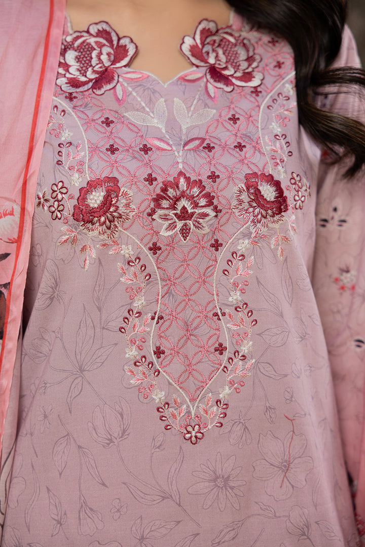 Noore Luxe by Waresha RTW Embroidered Lawn 3 Piece Suit Mehrunisa Bloom Festive Collection