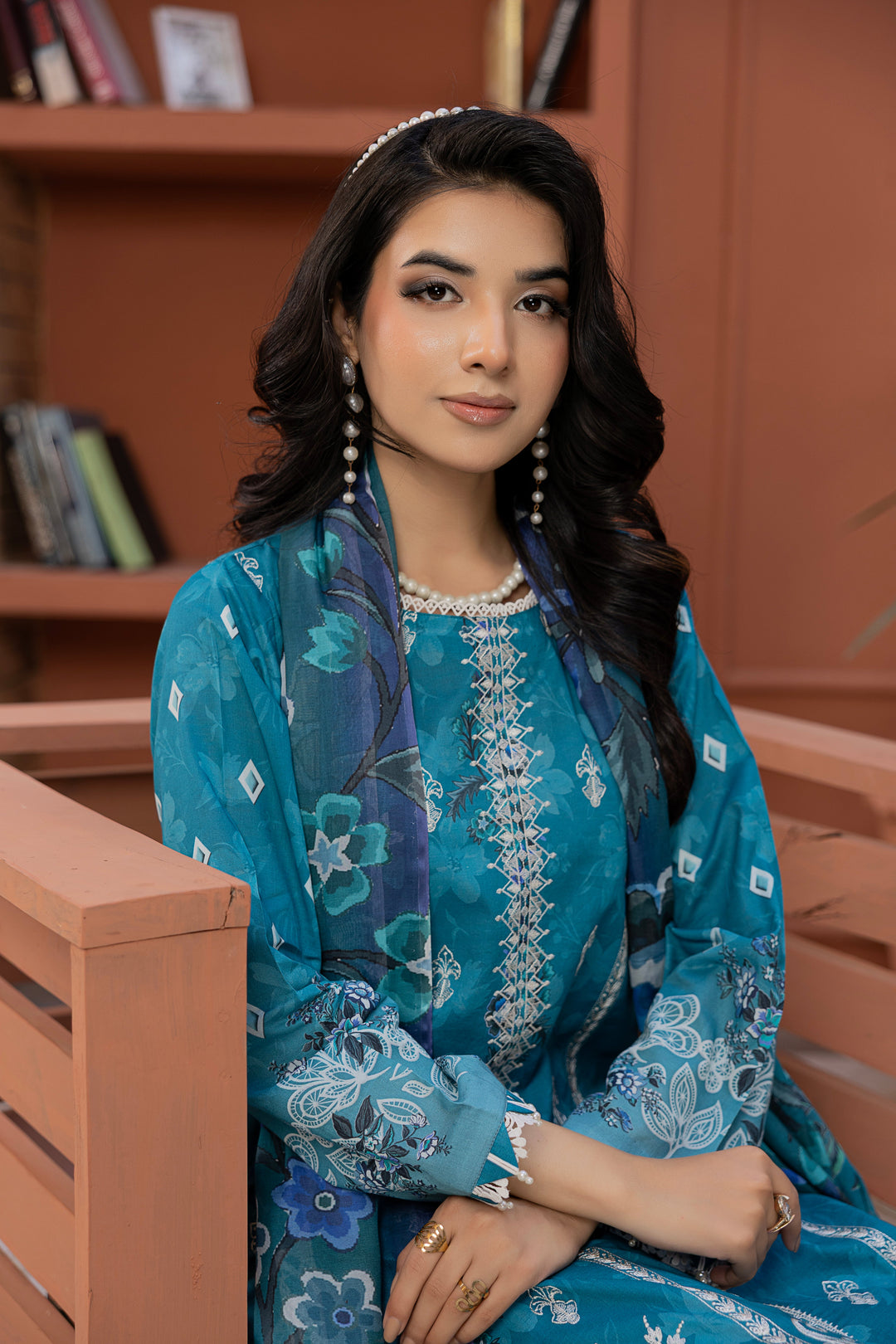 Noore Luxe by Waresha RTW Embroidered Lawn 3 Piece Suit Sahar Elan Festive Collection