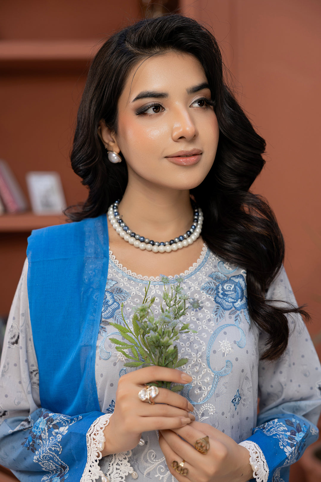 Noore Luxe by Waresha RTW Embroidered Lawn 3 Piece Suit Gulbahar Muse Festive Collection