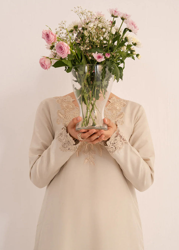 Izel Pret Embroidered Raw Silk 3 Piece Suit Creme