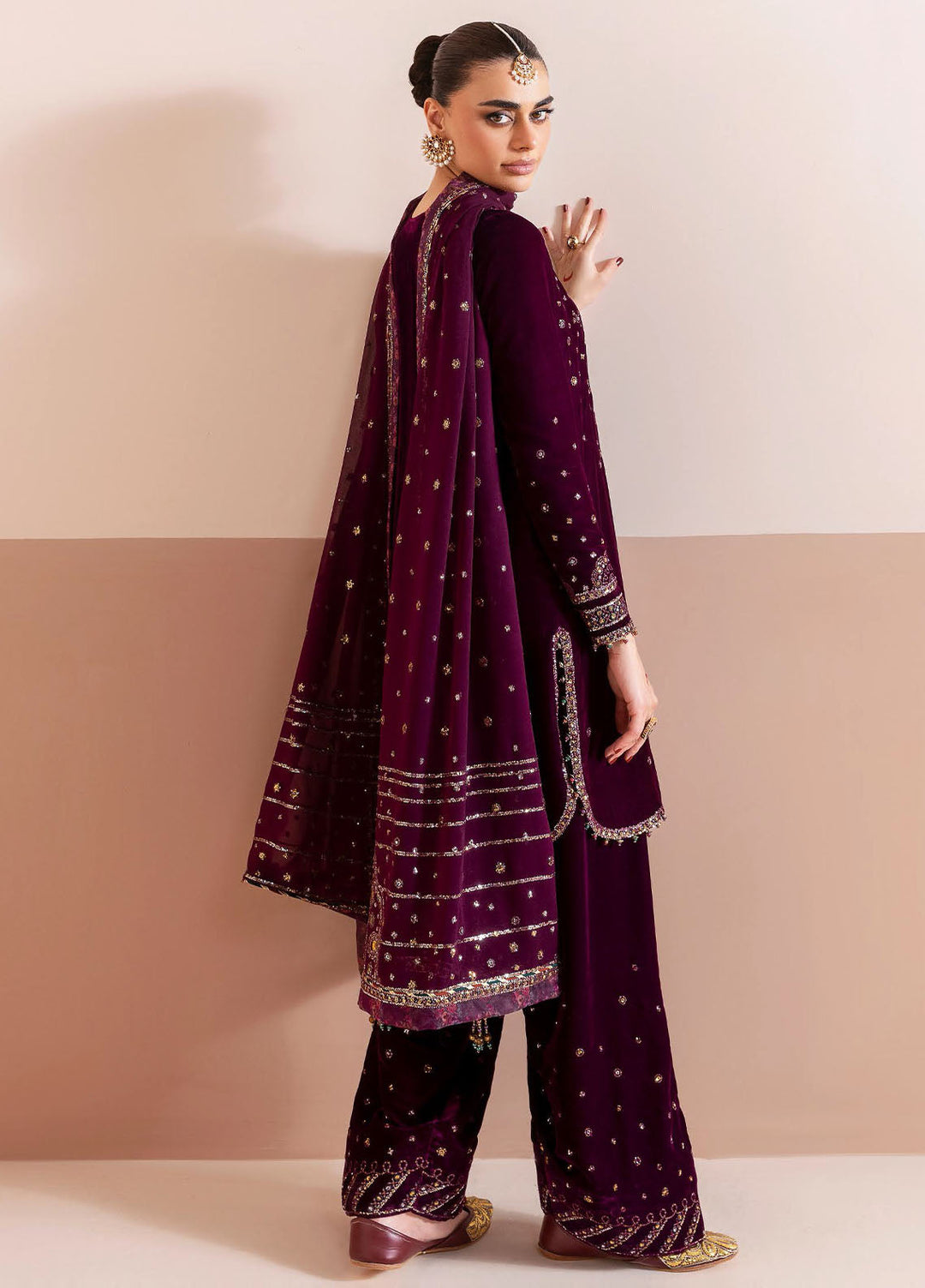 Jazmin Embroidered Velvet Suits Unstitched 3 Piece JZ25CU Cvf D-05 Roshaneh - Formals Collection