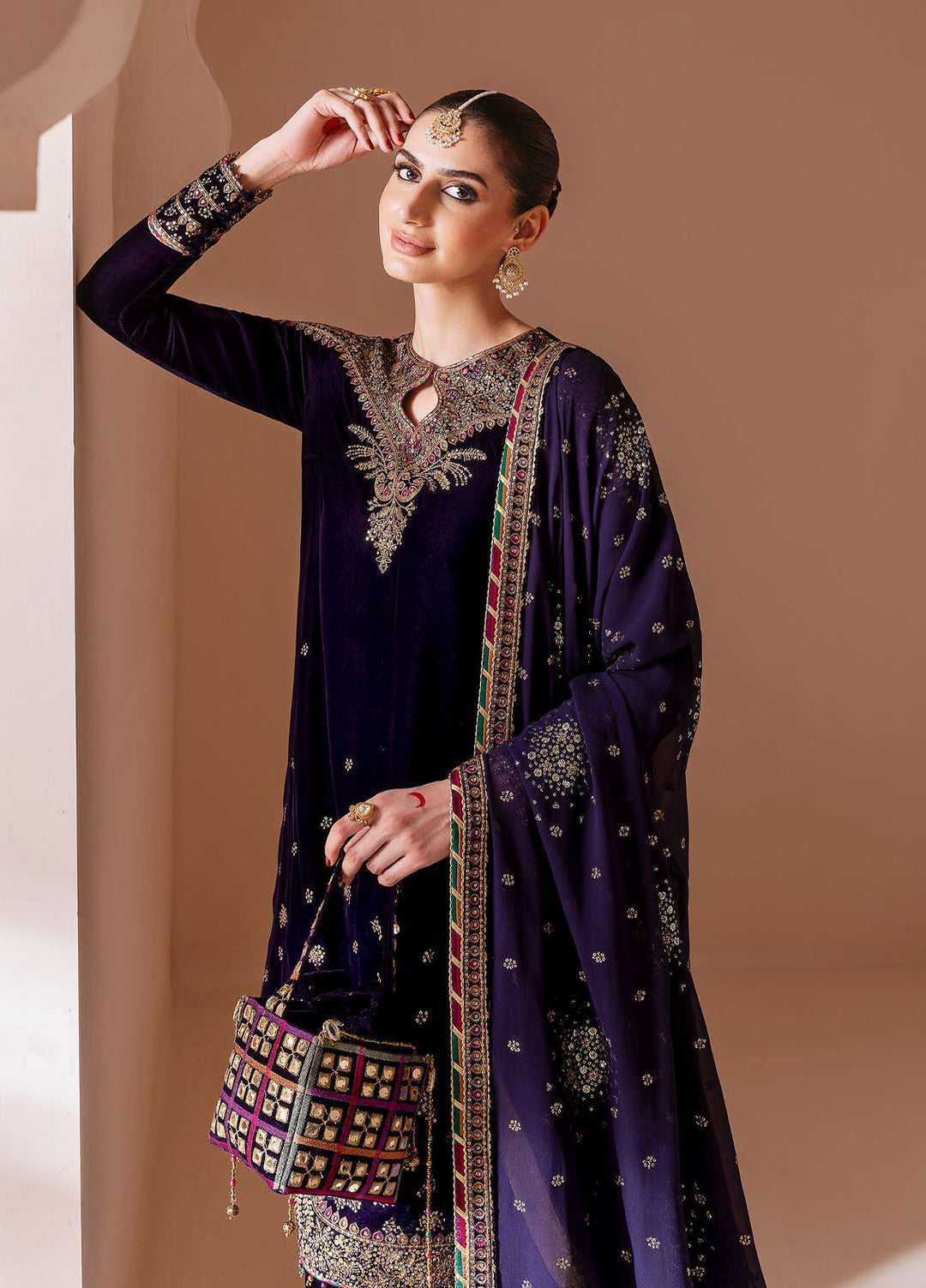 Jazmin Embroidered Velvet Suits Unstitched 3 Piece JZ25CU Cvf D-08 Nilofer - Formals Collection