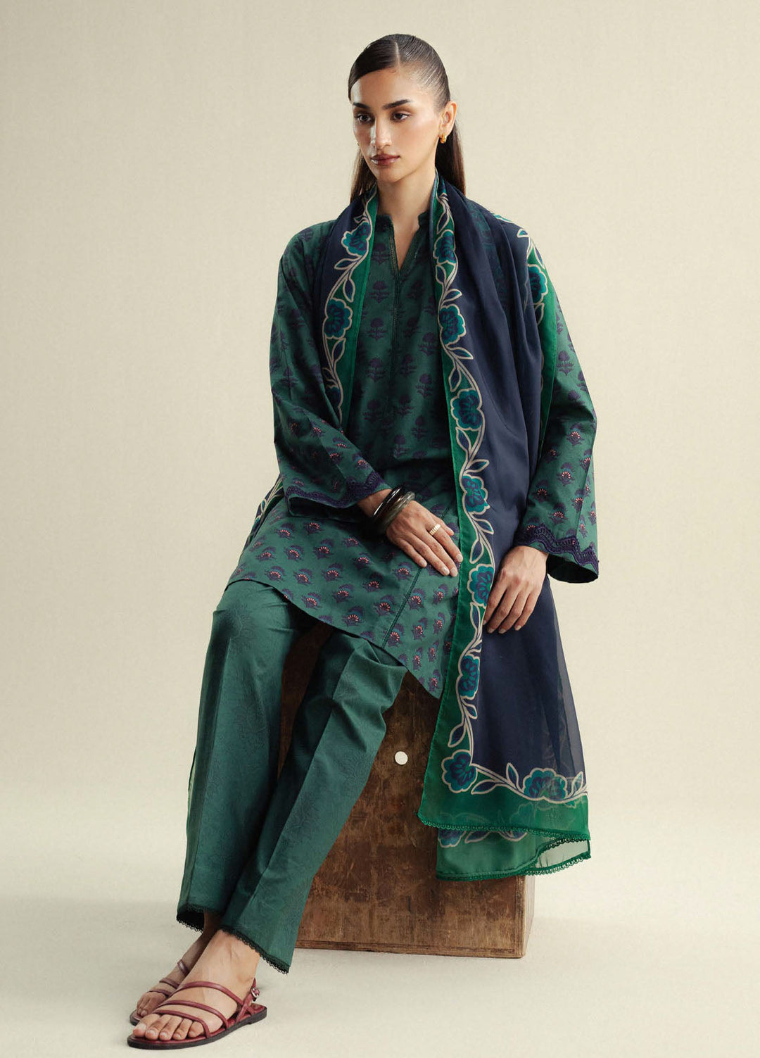 Coco by Zara Shahjahan Printed Cambric Suits Unstitched 3 Piece CZS25PU D-10 A Willow - Winter Collection