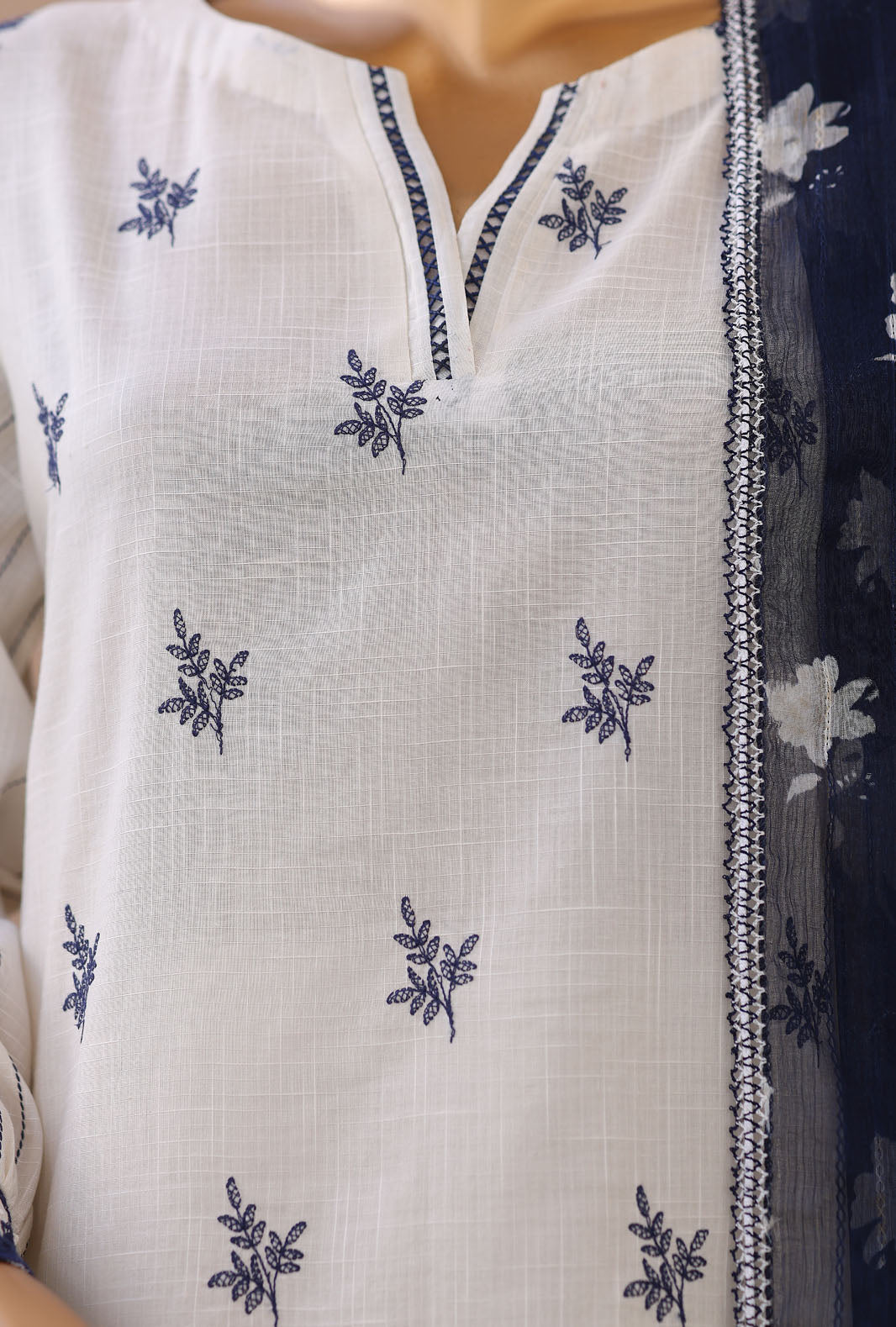 Dynasty by HZ Textiles Unstitched Embroidered Lawn 3 Piece Suit DEC - 04 Summer Collection