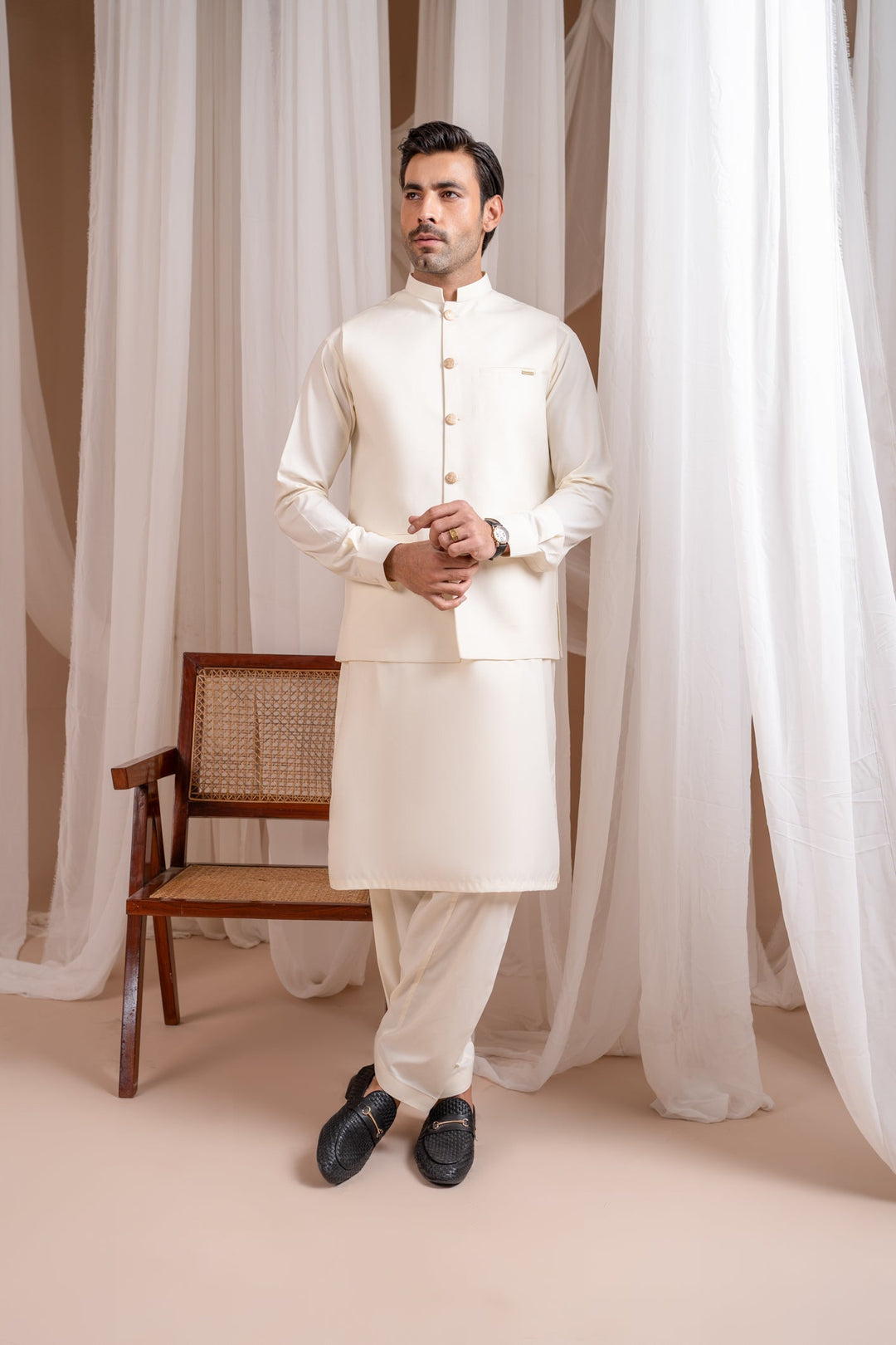 Muraqsh Ready To Wear Solids Bosky Men Bosky White Luxury Formal Kameez Shalwar with Blended Waistcoat Straight Cut Buttoned MUR-BWFKS - Summer Collection