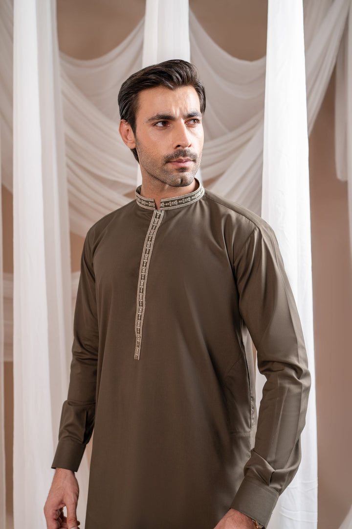 Muraqsh Ready To Wear Embroidered Cotton Men Formal Olive Green Kurta Shalwar Collar Neck MUR-FOGKS - Summer Collection