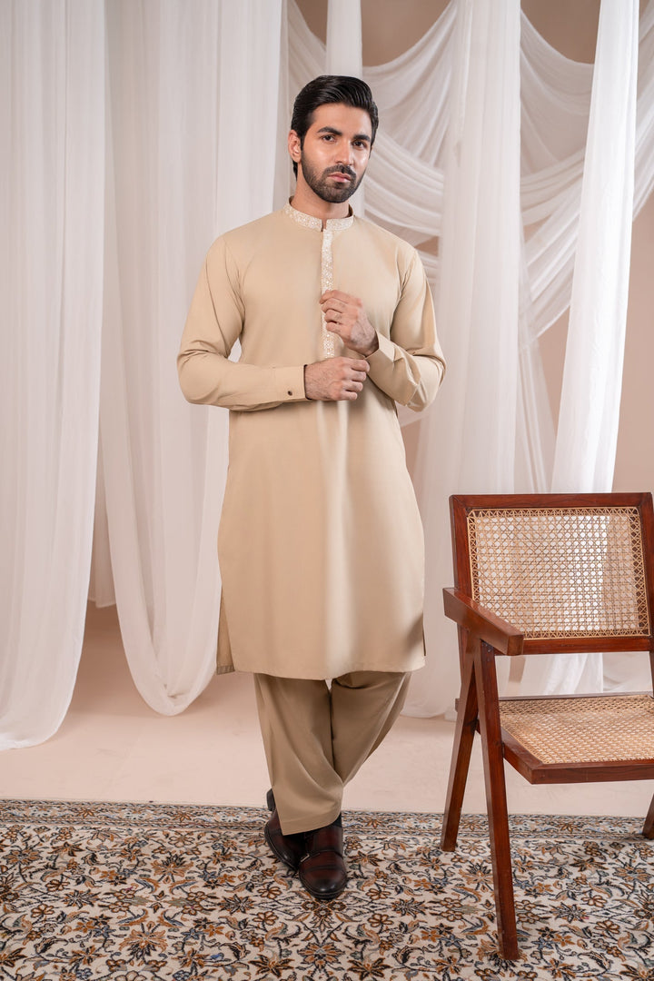Muraqsh Ready To Wear Embroidered Cotton Men Formal Ivory Kurta Shalwar Collar Neck MUR-FIKS - Summer Collection
