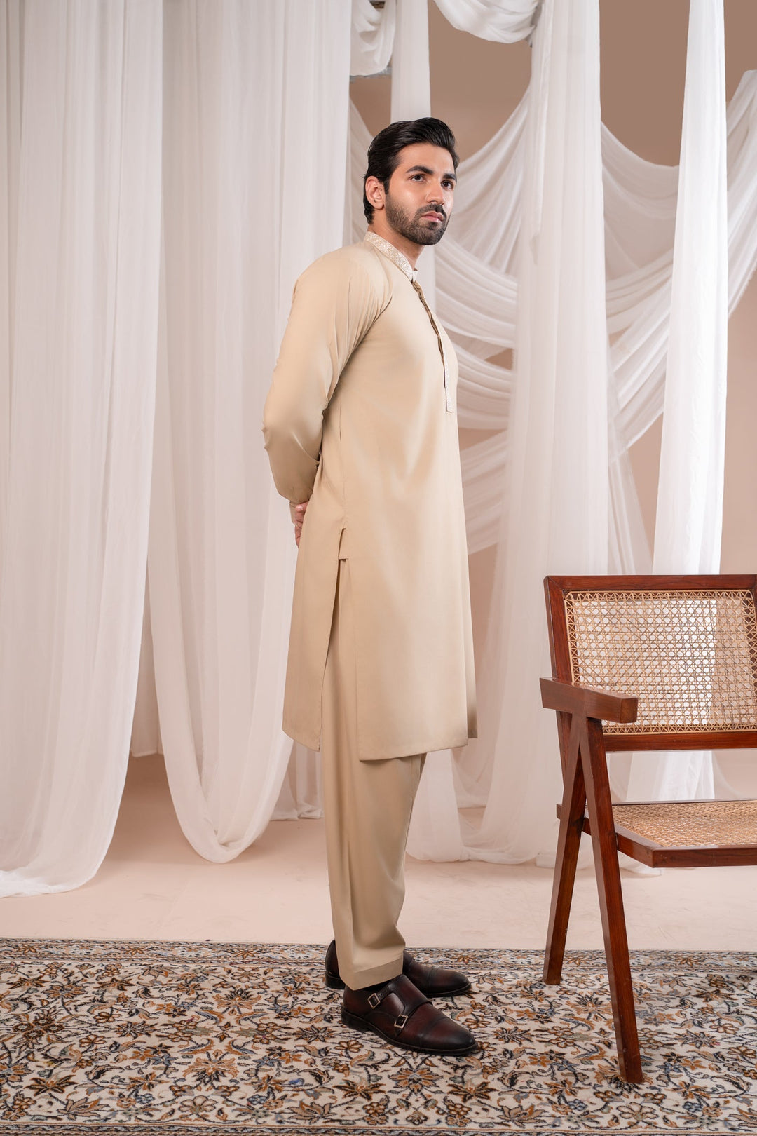 Muraqsh Ready To Wear Embroidered Cotton Men Formal Ivory Kurta Shalwar Collar Neck MUR-FIKS - Summer Collection
