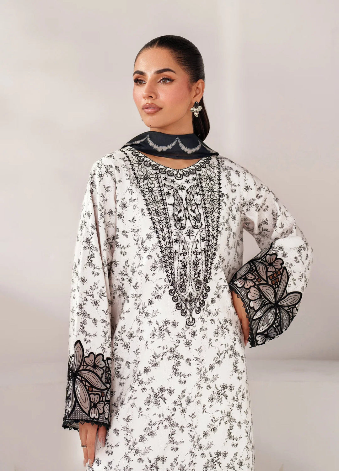 Le'essence by Xenia Formals Unstitched Embroidered Lawn 3 Piece Suit XE26UL D-03 Tia - Summer Collection