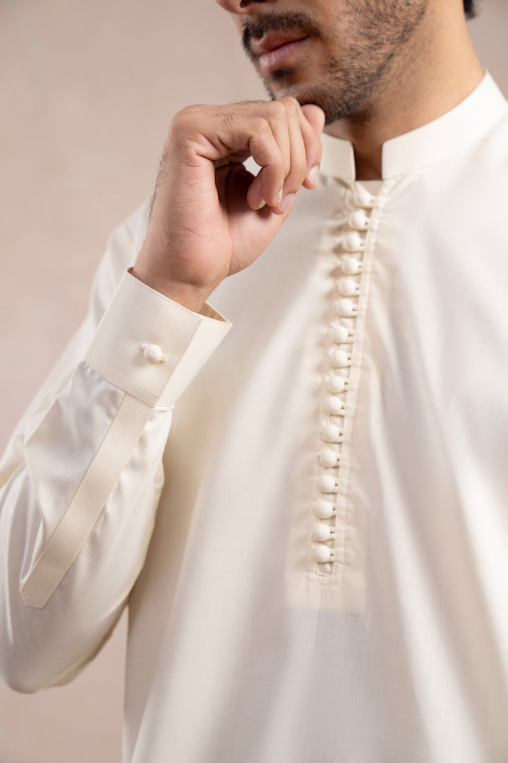 Muraqsh Ready To Wear Solids Bosky Men Bosky White Blended  Kurta Trouser Loop Buttons ABD-BOSKYOOP - Summer Collection