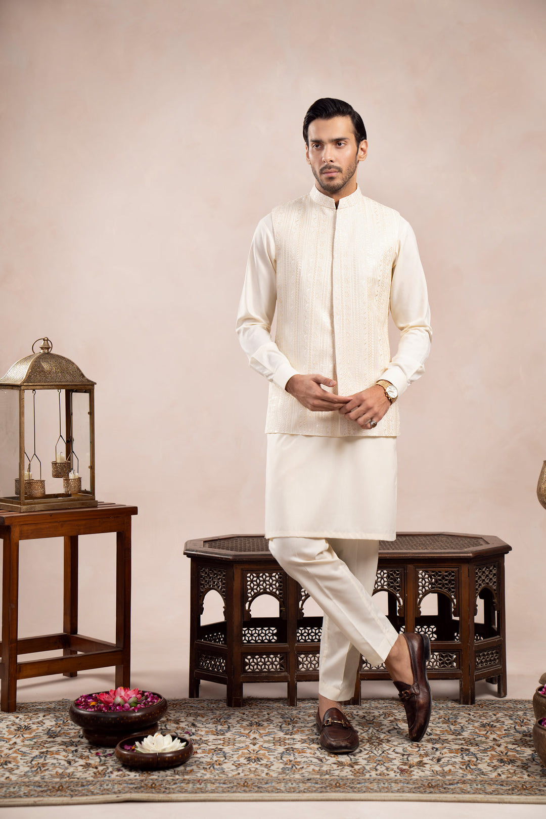 Muraqsh Ready To Wear Embroidered Bosky Men Bosky White Kurta Trouser with Falling Waistcoat  MUR-BWKTW - Summer Collection