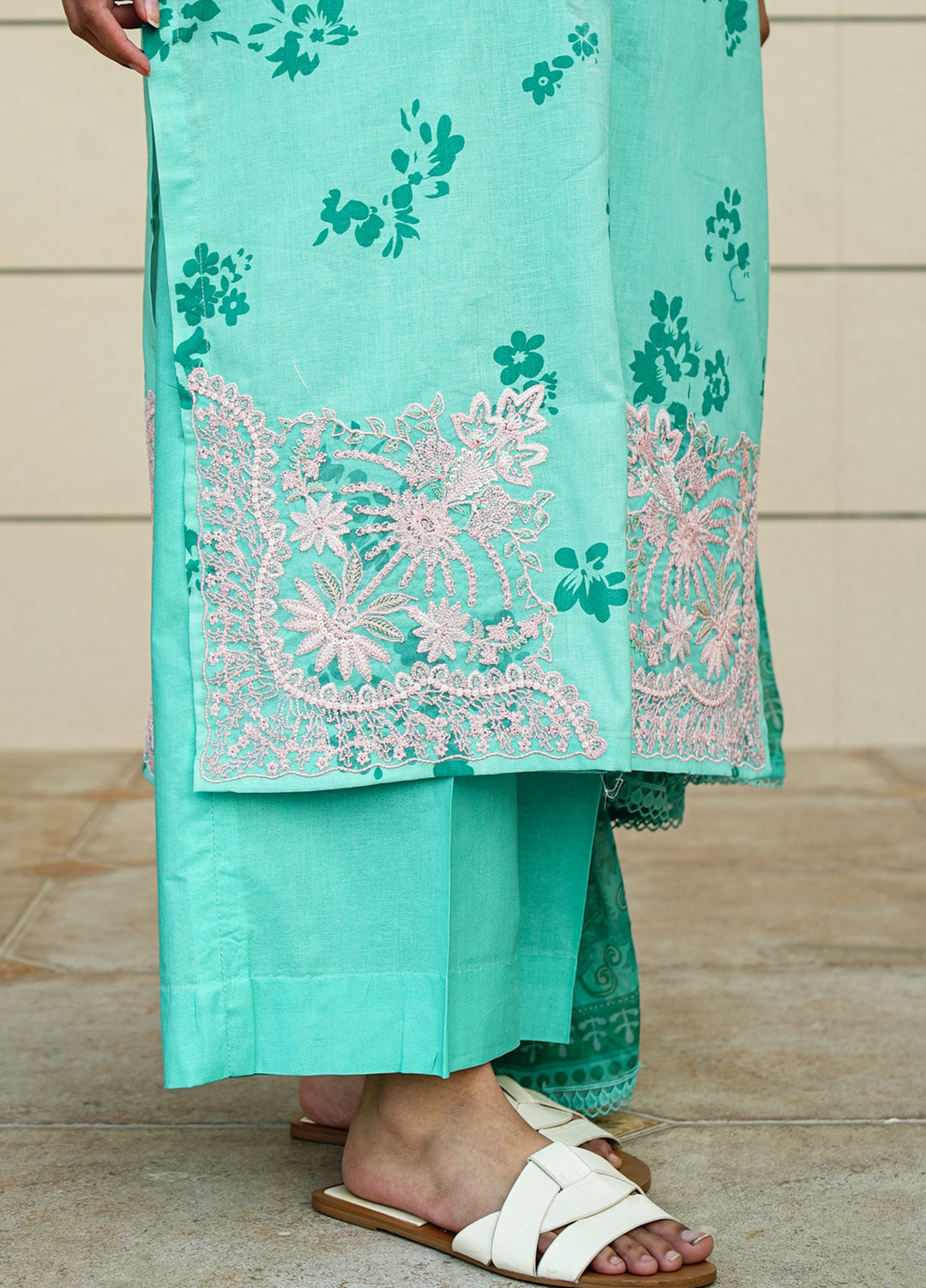 Zyna Unstitched Printed Lawn 3 Piece Suit ZY26ULP Eira - Casual Collection
