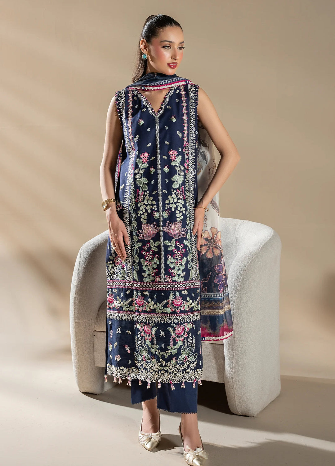 Uniluxe Unstitched Embroidered Lawn 3 Piece Suit LU00004 Blue Depths - Casual Collection