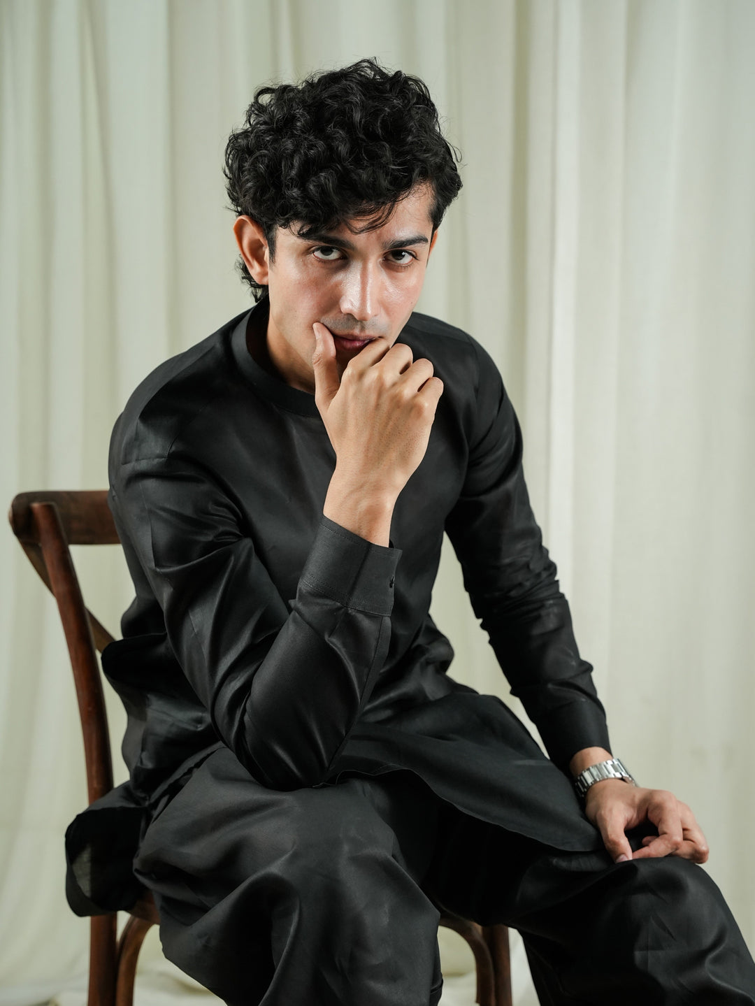 Shan-e-Sultan - شانِ سلطان Deep Black