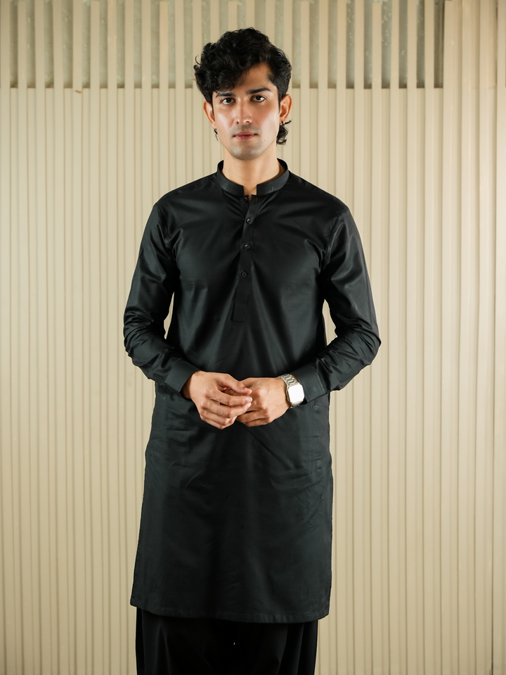 Mehr-e -Shab Pure Black