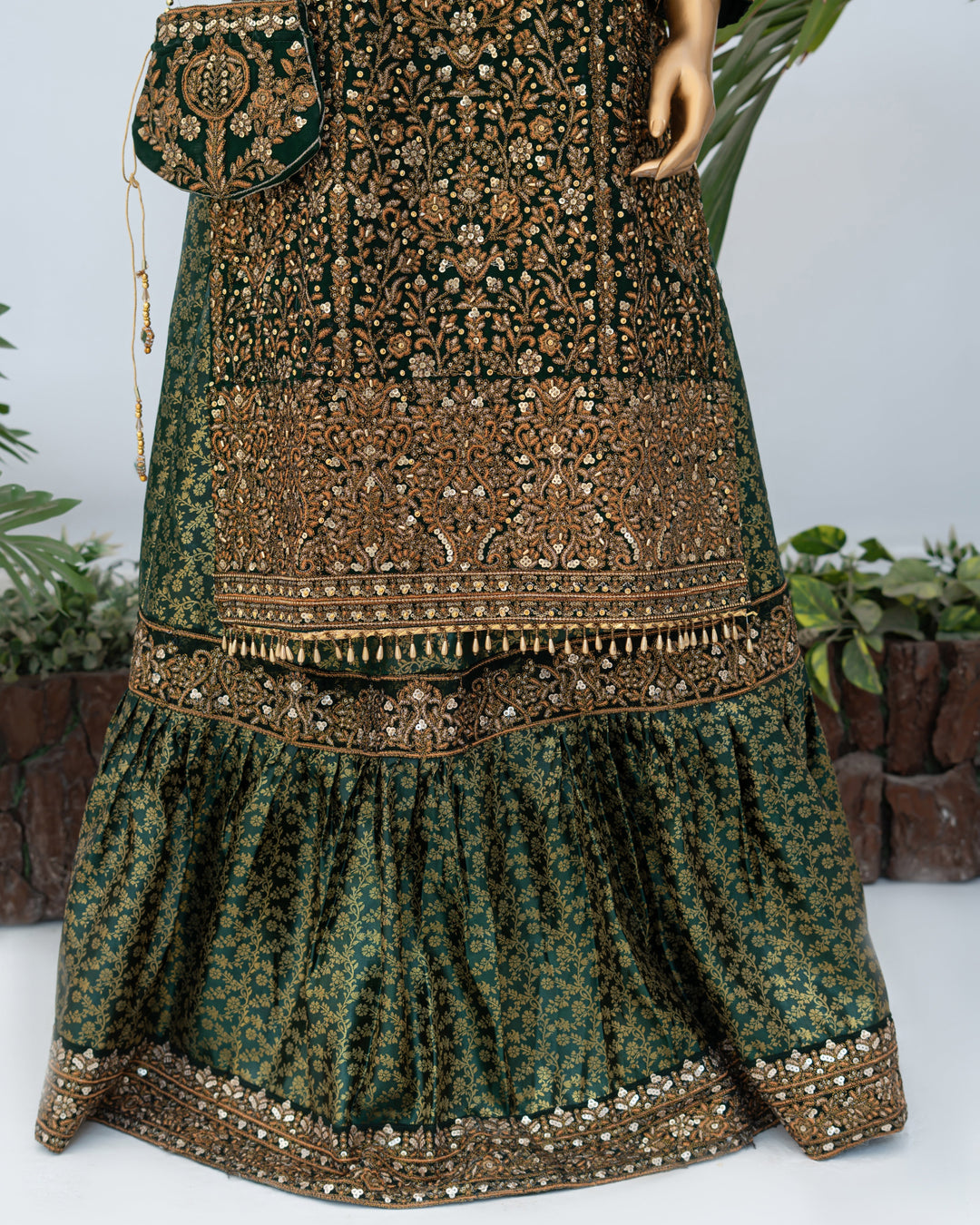 Andaaz by Saira Sultana Women RTW Embroidered Chiffon 4 Piece Suit Zunairah Bottle Green - Wedding Collection
