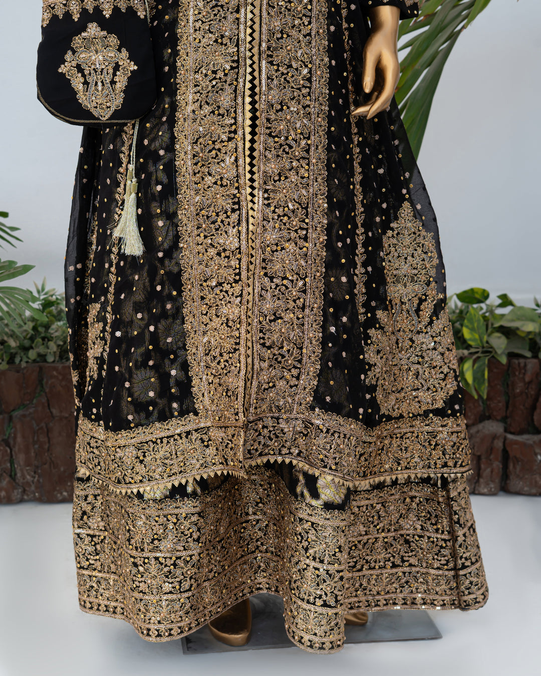 Andaaz by Saira Sultana Women RTW Embroidered Chiffon 4 Piece Suit Muneeha Black - Wedding Collection