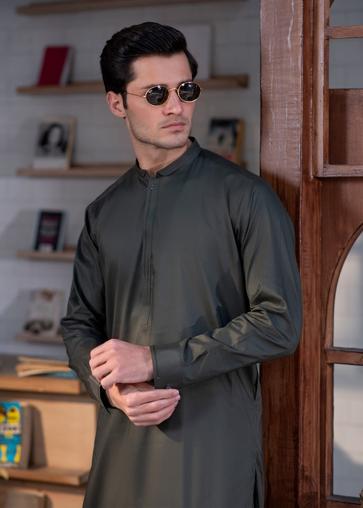 Aks e Shaam by Buraq Mens RTW Solids Cotton 2 Piece Suit Pine Green Casual Collection