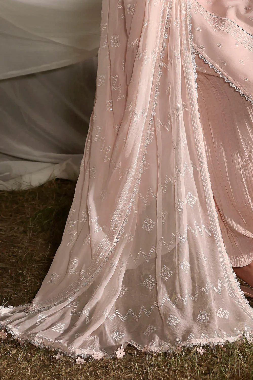 Gul Ahmed Unstitched Luxury Embroidered Lawn 3 Piece Suit GA26UGL KD-62002 - Festive Collection