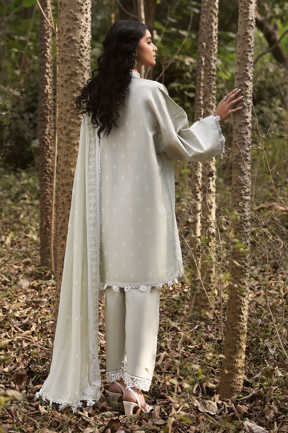 Gul Ahmed Unstitched Luxury Embroidered Lawn 3 Piece Suit GA26UGL KD-62004 - Festive Collection