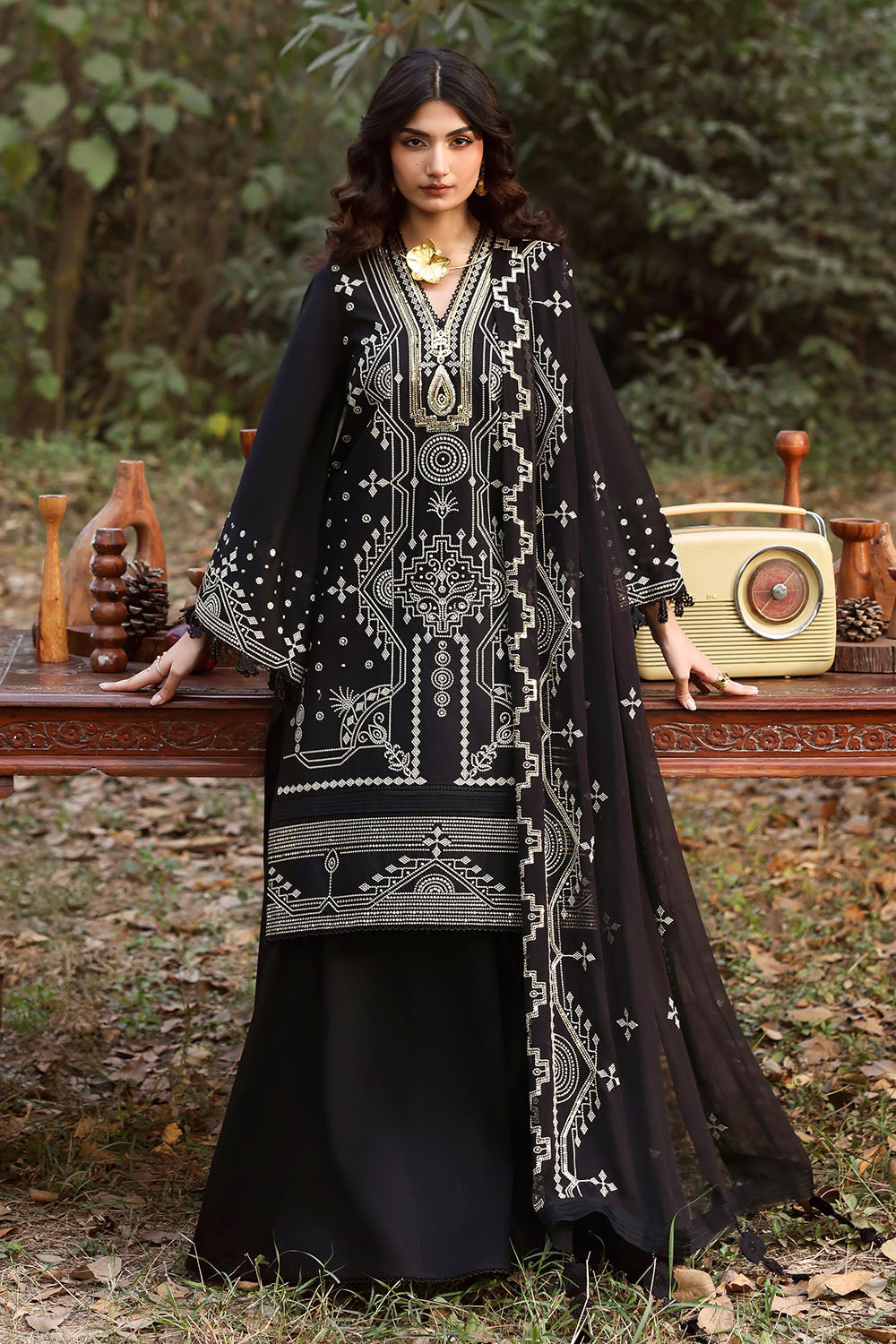 Gul Ahmed Unstitched Luxury Embroidered Lawn 3 Piece Suit GA26UGL KD-62006 - Festive Collection