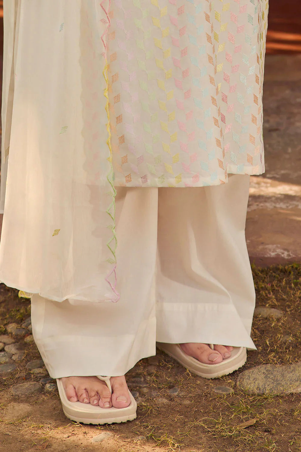 Tribute To Mother by Gul Ahmed Unstitched Embroidered Lawn 3 Piece Suit GA26UTM PM-62032 - Summer Collection