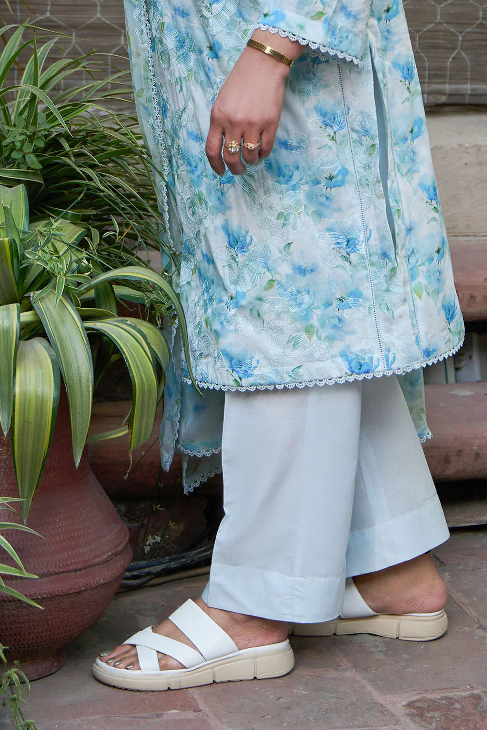 Tribute To Mother by Gul Ahmed Unstitched Embroidered Lawn 3 Piece Suit GA26UTM BM-62020 - Summer Collection