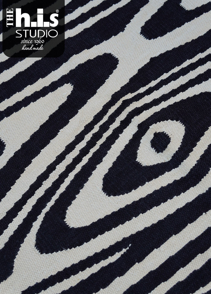 The h.i.s studio Area Rugs Eye R- 25001-Bone/Black