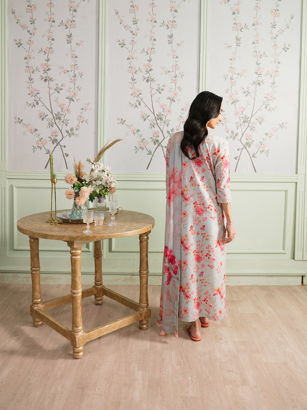 The Meetup by Yards Unstitched Embroidered Lawn 3 Piece Suit First Glance Casual Collection