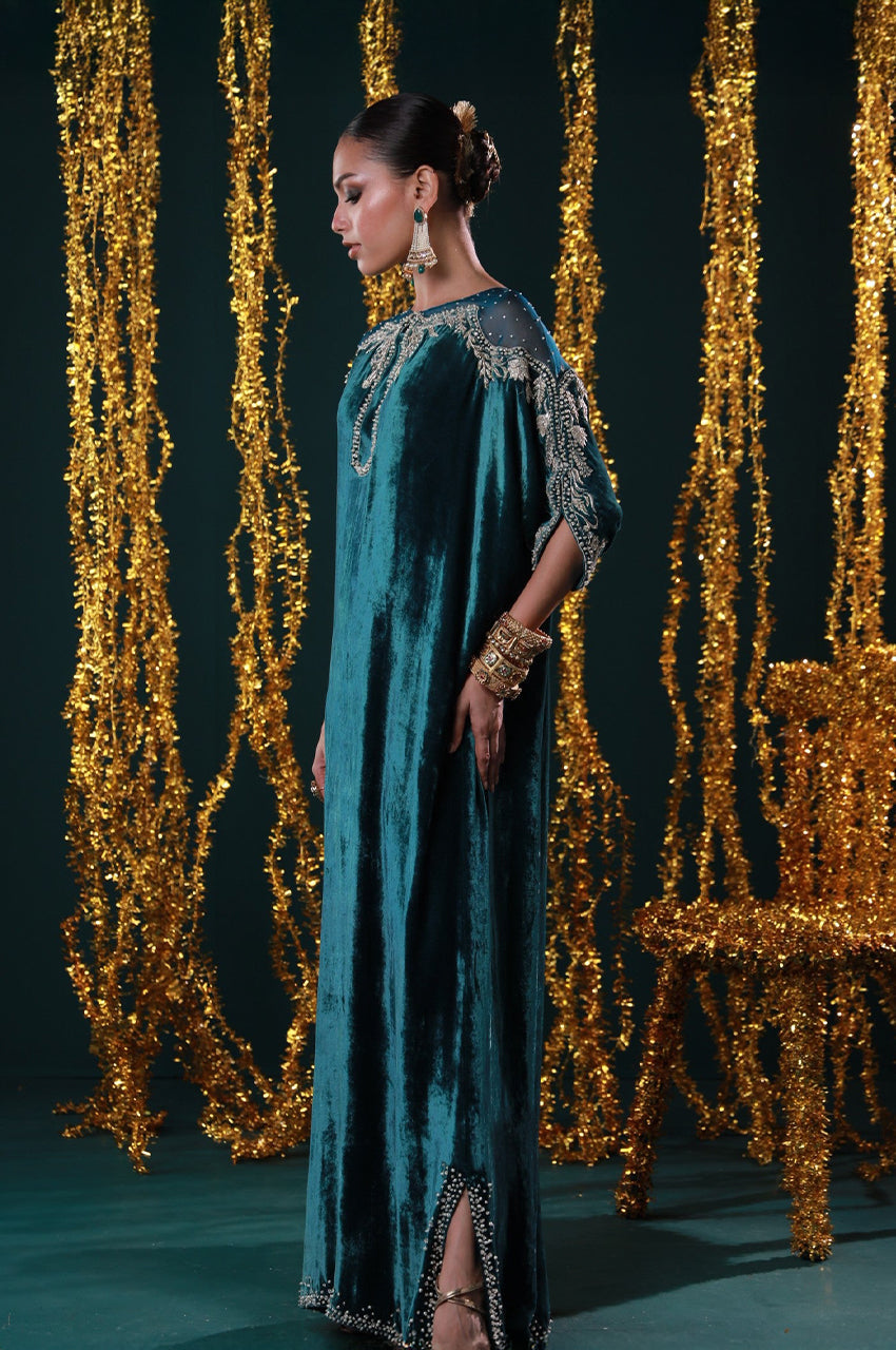 Makhmal From Nizka By Nida Rehan RTW Hand work Velvet 2 Piece Suit Noor - Festive Collection