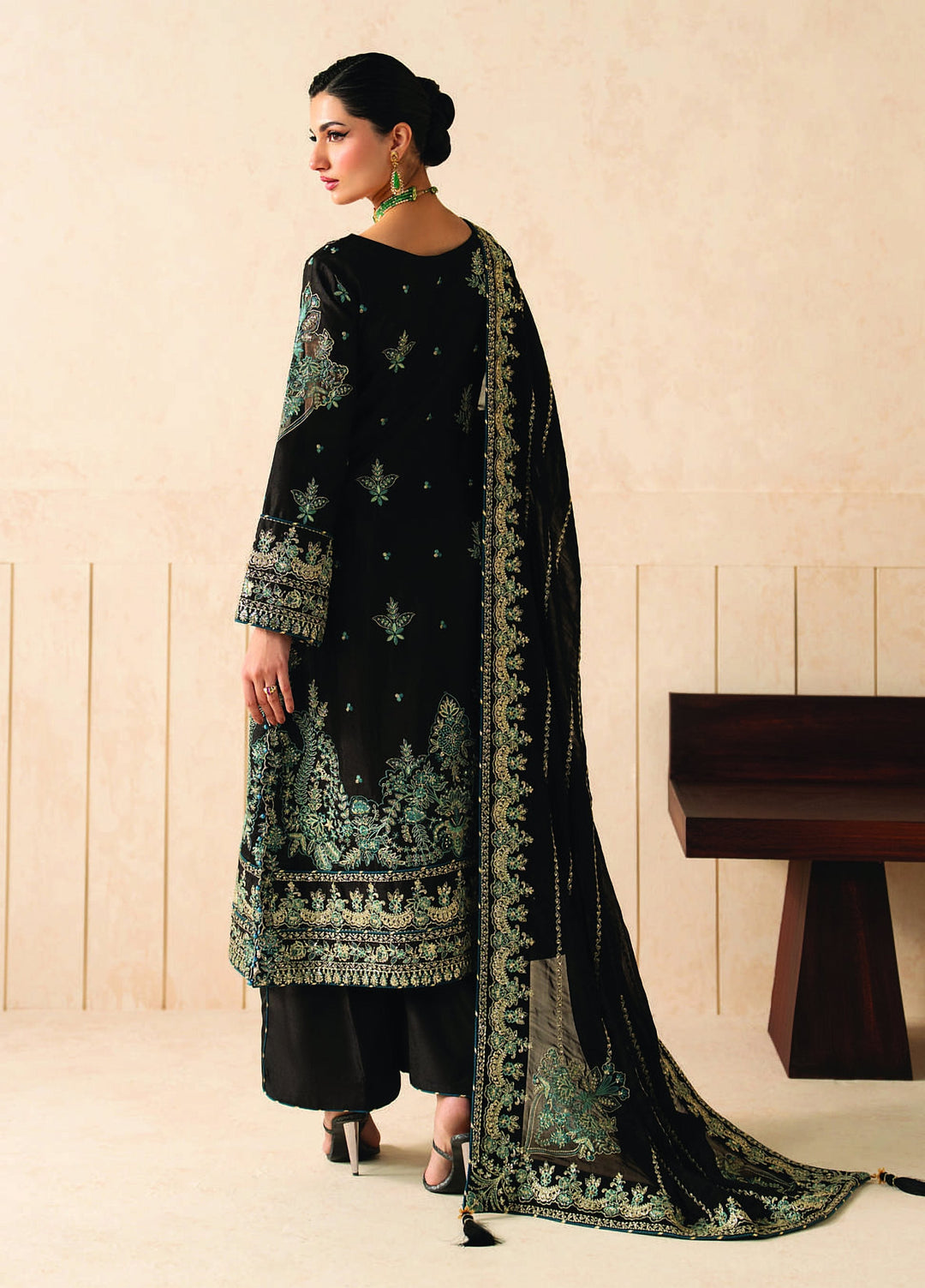 Syleena by Gulaal Unstitched Embroidered Raw Silk 3 Piece Suit GL26USR Serpentine SD-22 - Festive Collection