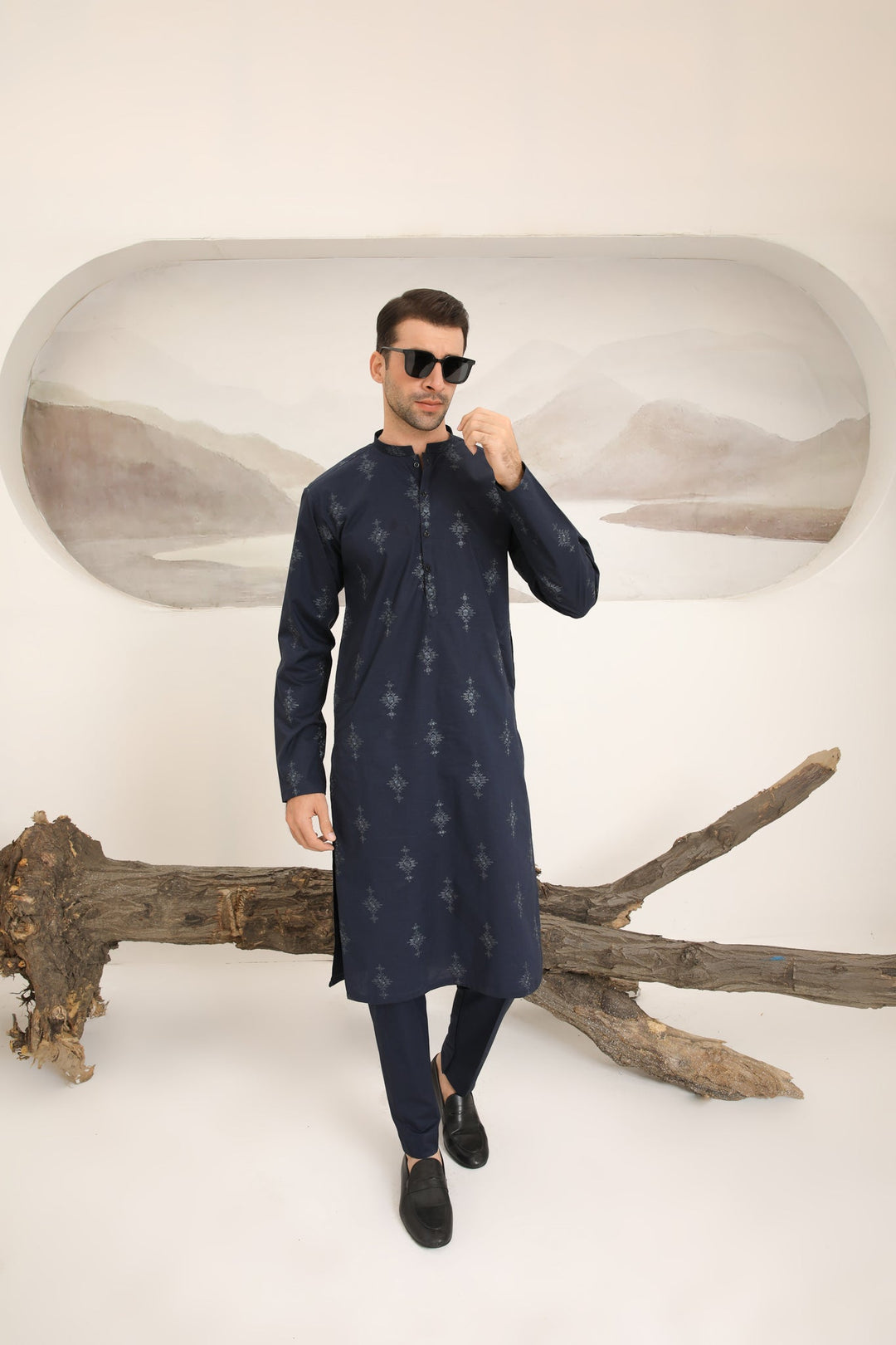 Muraqsh Ready To Wear   Men Navy Blue Cotton Embroidered Kurta Trouser MUR-NBECK - Summer Collection