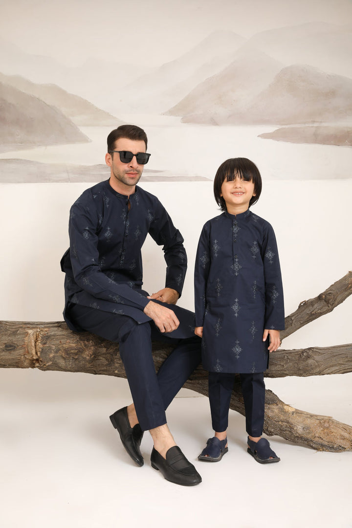 Muraqsh Ready To Wear   Men Navy Blue Cotton Embroidered Kurta Trouser MUR-NBECK - Summer Collection