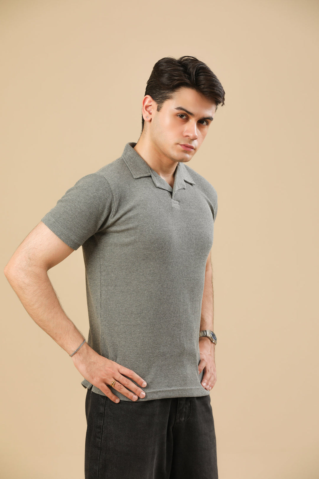 Muraqsh Ready To Wear Solids Waffle Men Light Grey Revere Polo ABDGWRP - Summer Collection