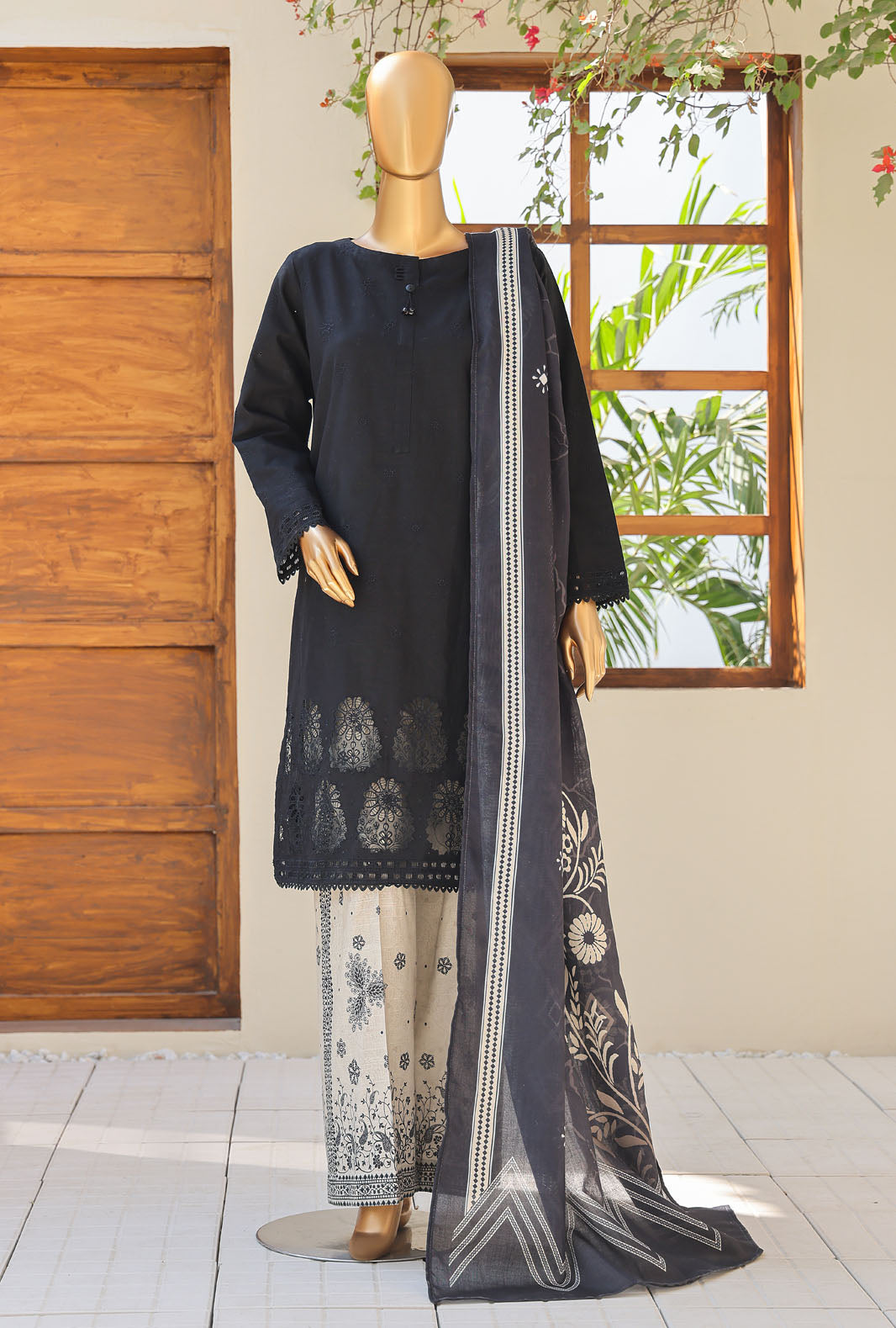 Hz Textiles Unstitched Khaddar Embroidered Suit With Pashmina Shawl 3 Piece KCP-08 - Winter Collection