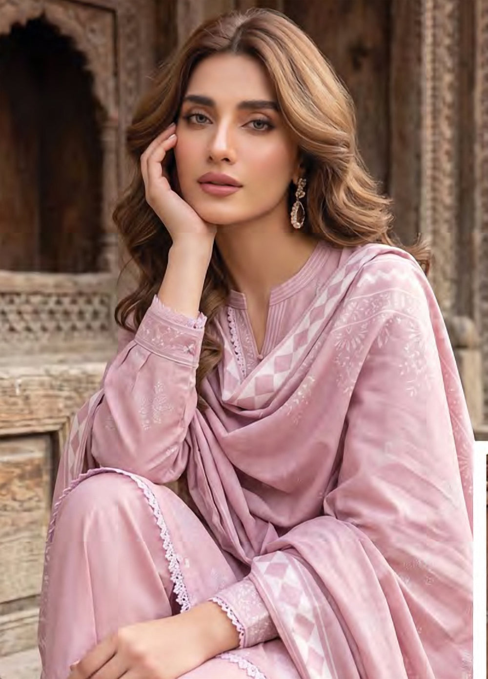 Lakhany Unstitched Printed Pashmina 3 Piece Suit LSM26UP LG-SG-0164-C - Casual Collection