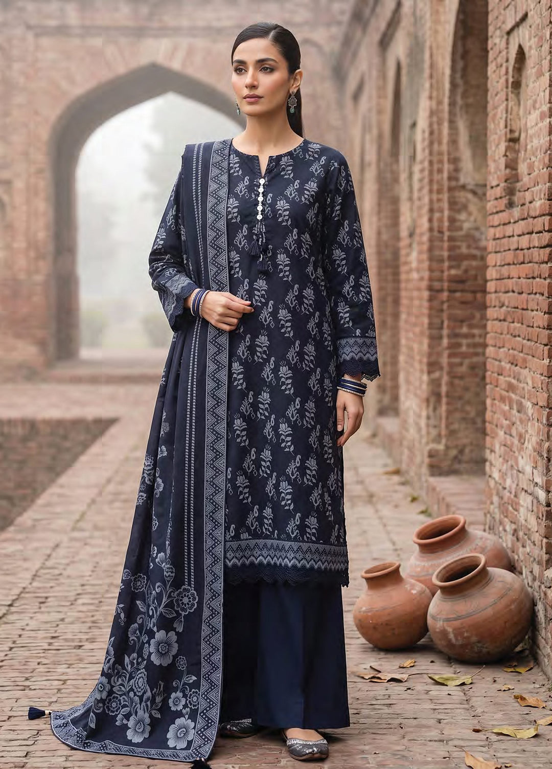 Cashmi by Lakhany Unstitched Printed Wool 3 Piece Suit LSM26UC LG-RL-0532-C - Winter Collection