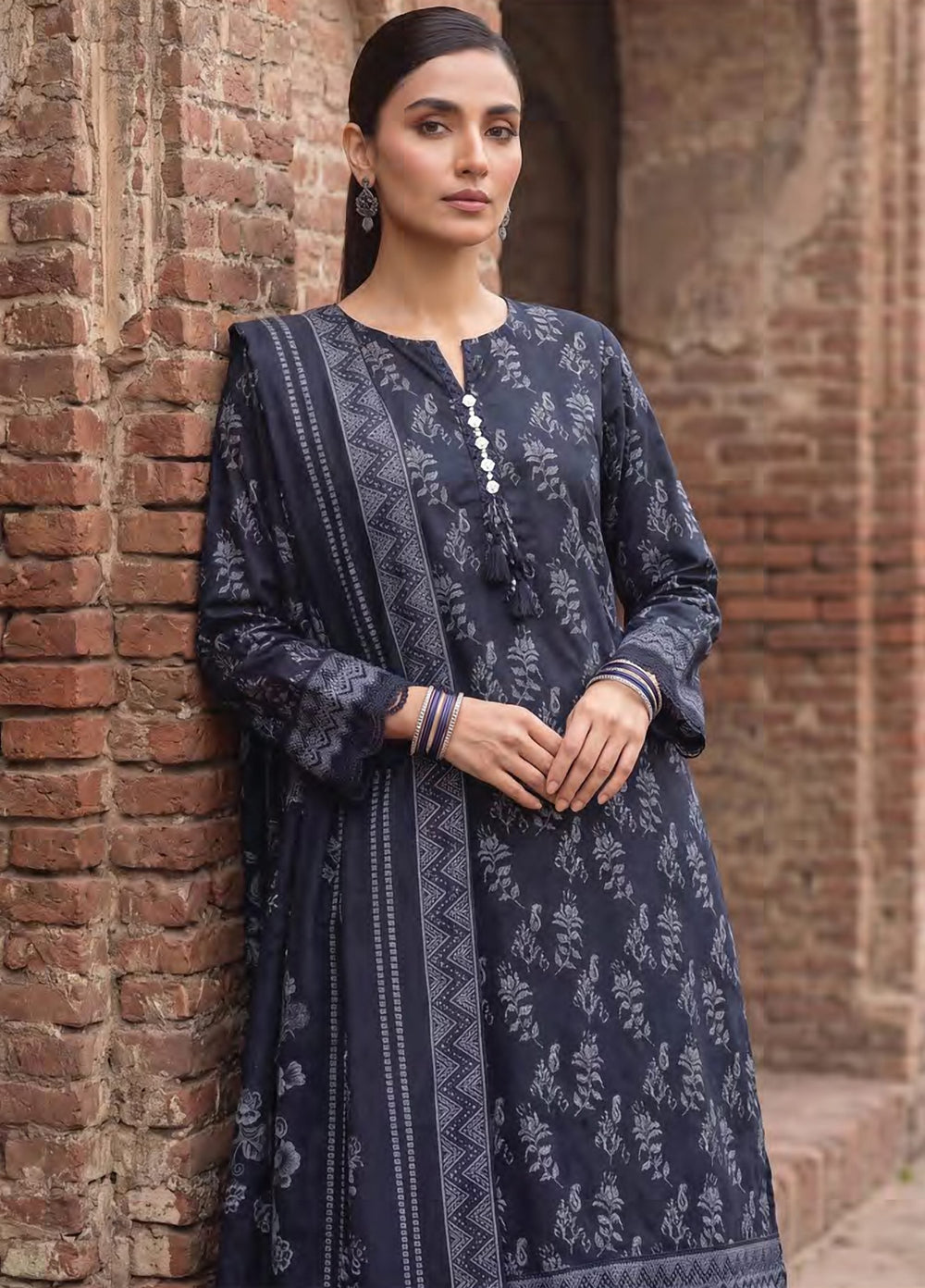Cashmi by Lakhany Unstitched Printed Wool 3 Piece Suit LSM26UC LG-RL-0532-C - Winter Collection