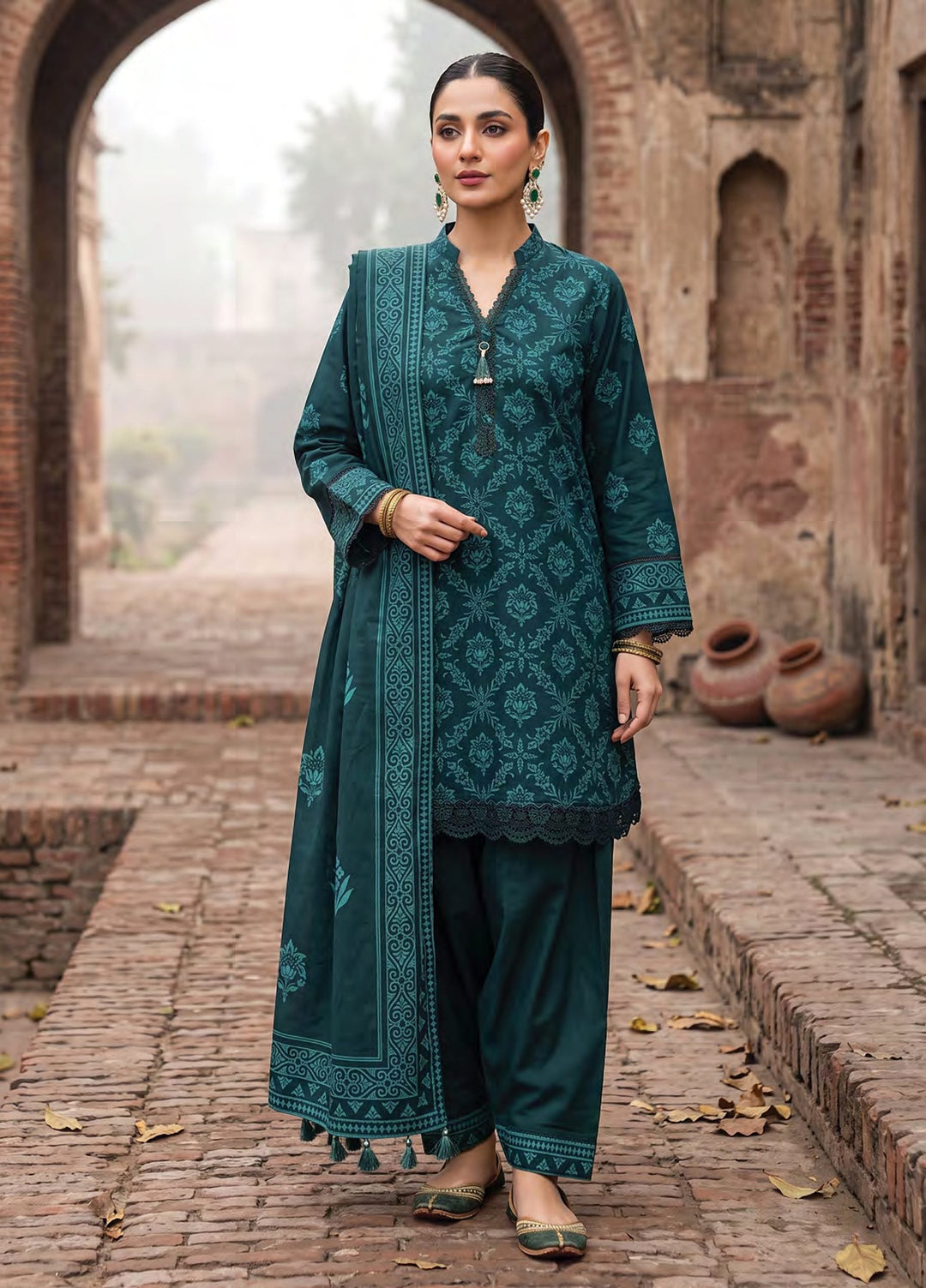 Cashmi by Lakhany Unstitched Printed Wool 3 Piece Suit LSM26UC LG-RL-0533-C - Winter Collection