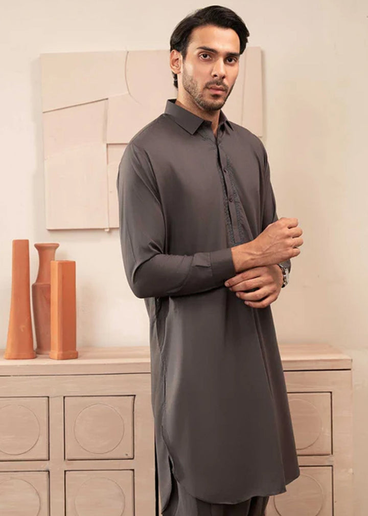 Farmanrawa by Buraq Mens RTW Embroidered Wash N Wear 2 Piece Suit Amarat Casual Collection