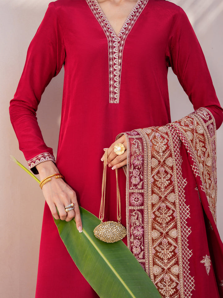 Le Tresor by Izel Pret Embroidered Velvet 3 Piece Suit Lumina - Festive Collection